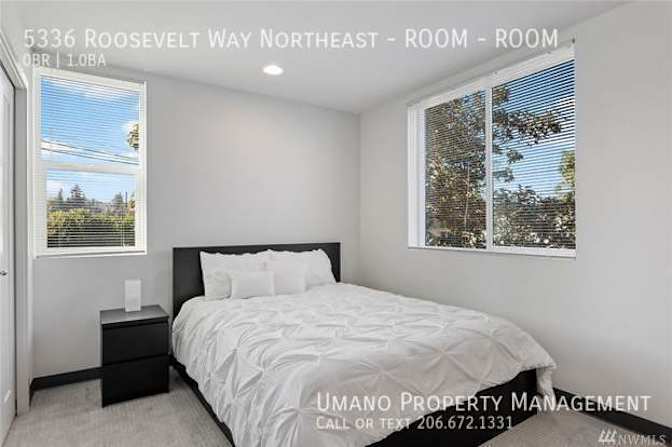 Umano Property Management's room