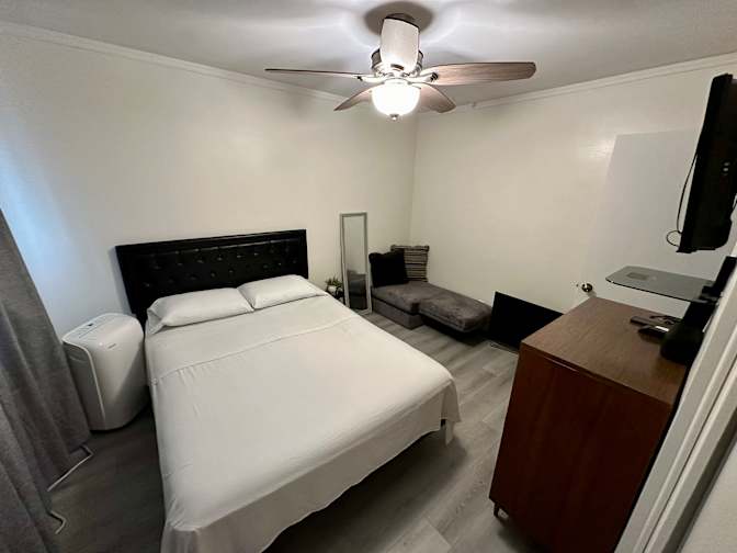 Dora Campos's room