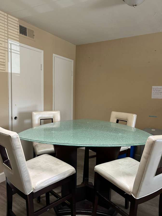 Adriana Cervantes's room