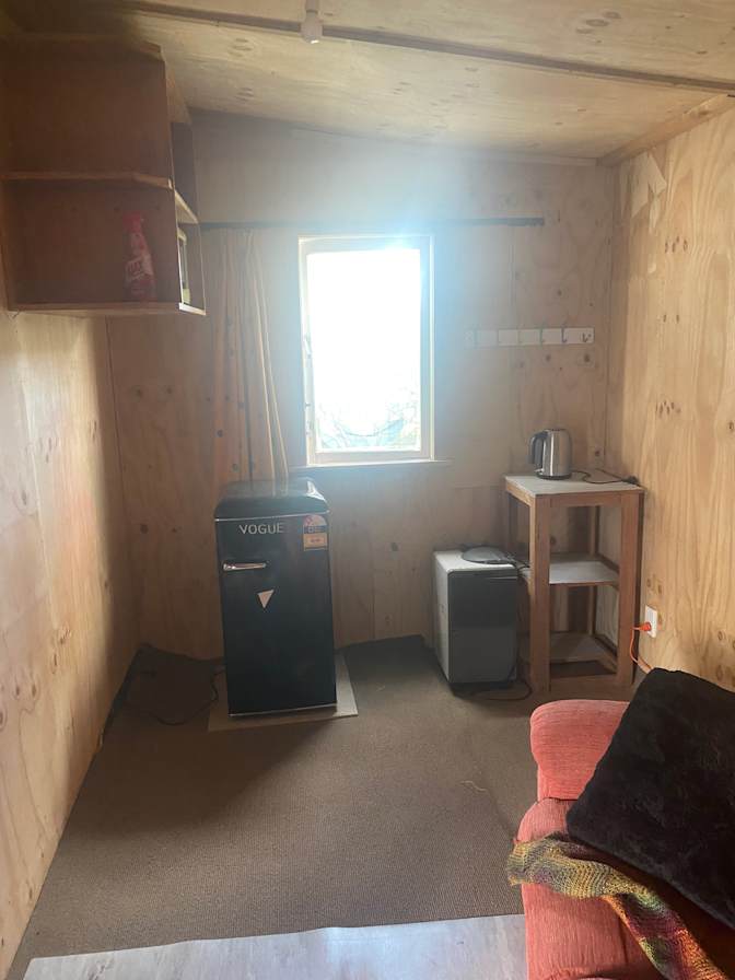 Lee's room