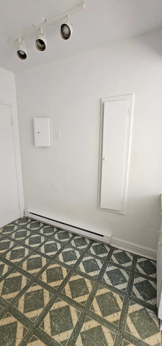 Johan Small's room
