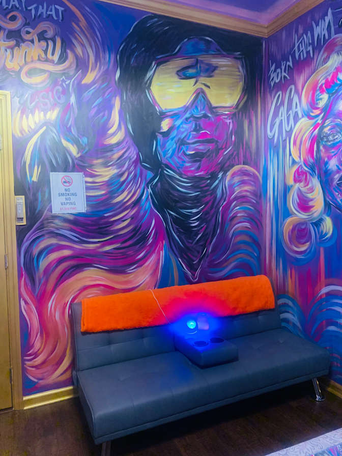 Naomi Sparkle's room
