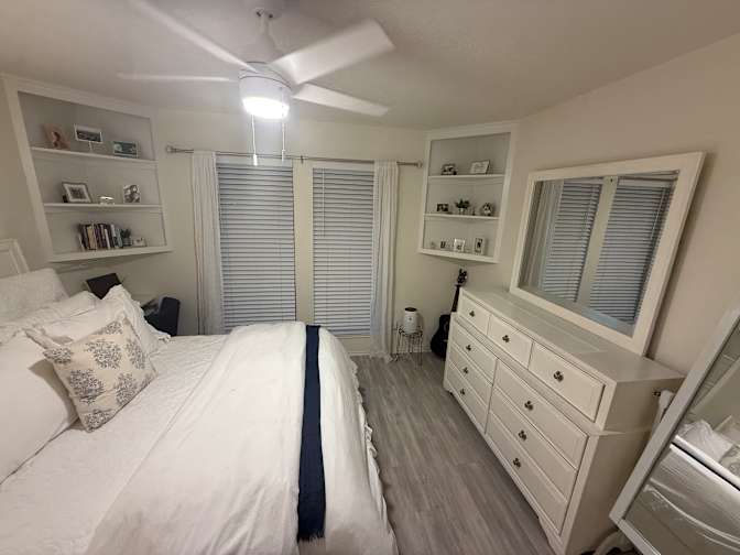 Iliana's room