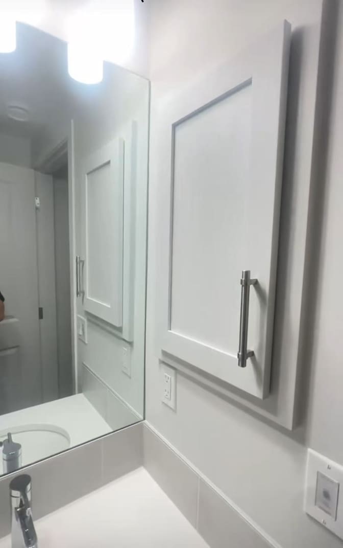 Elvis's room