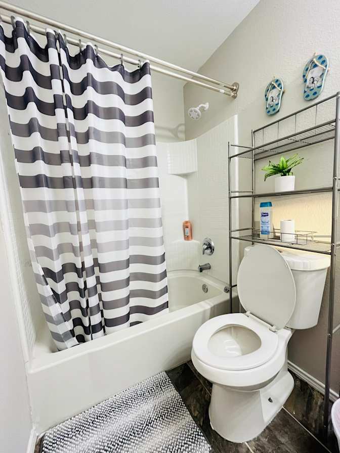 Vivian's room