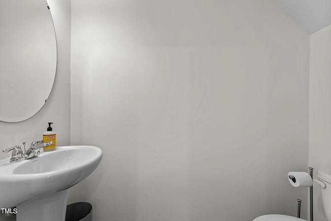 Alcove Rooms's room