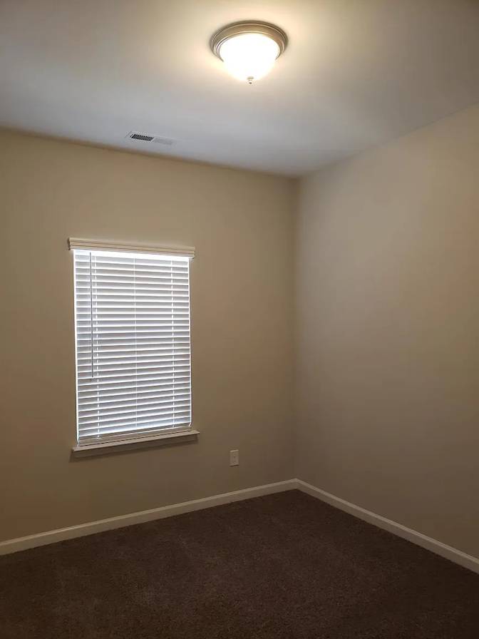 Alcove Rooms's room