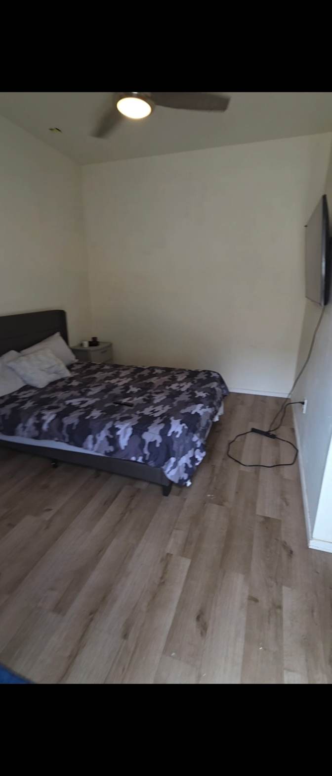 Marcos's room