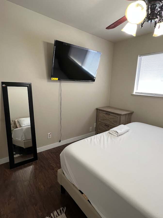 Jamaica's room
