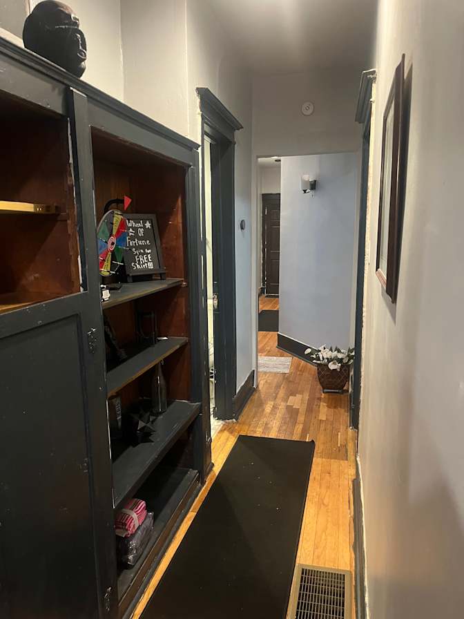 Erica Tukes's room