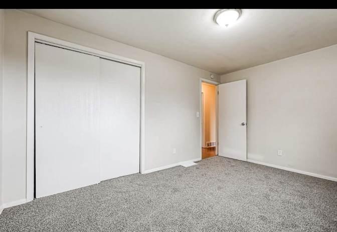 John  Collette's room