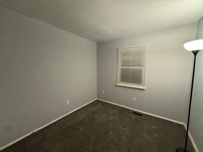 Zheng's room