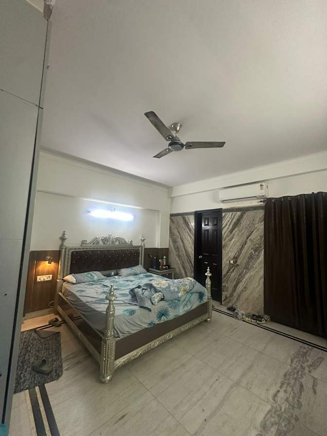 Amit Bhatt's room