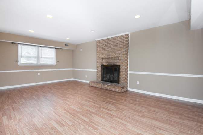 lifedoorrentals's room