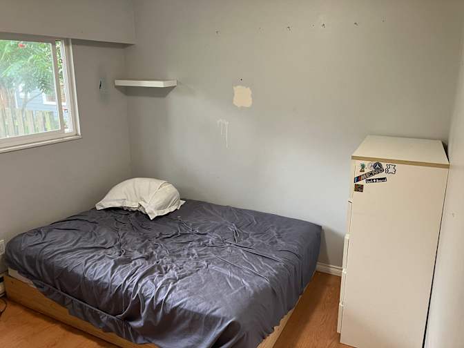 Eric's room