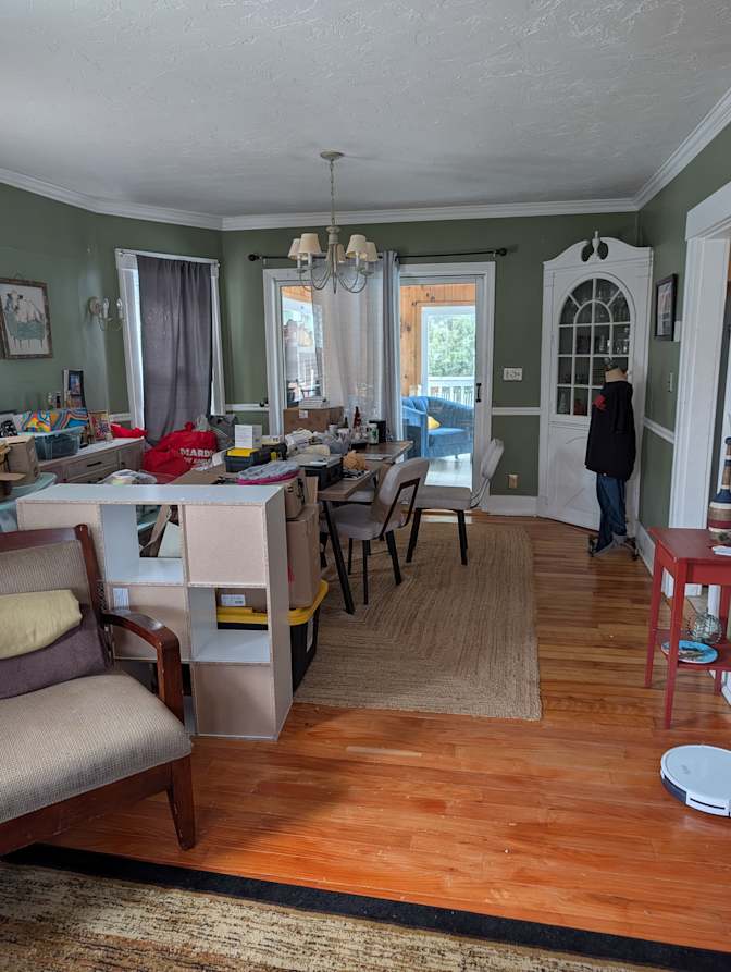 WENDY J MARRERO's room