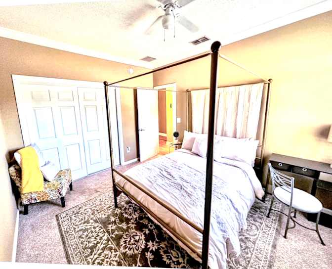 Ellie's room