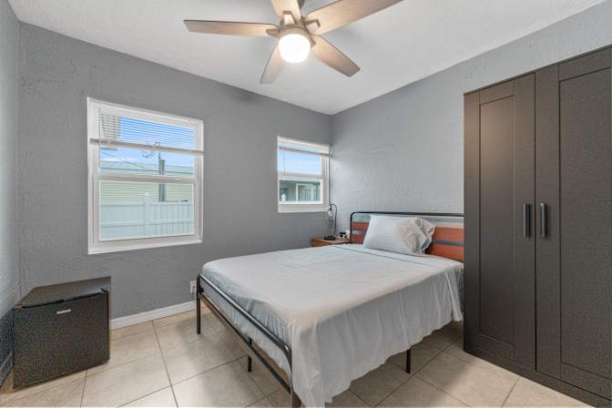 Oscar's room
