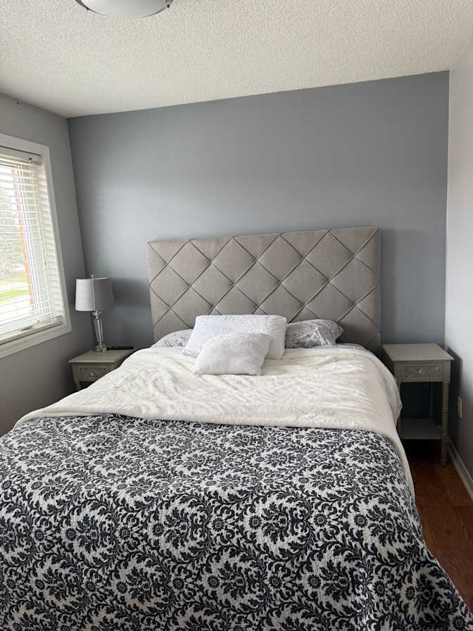 Jeanne's room