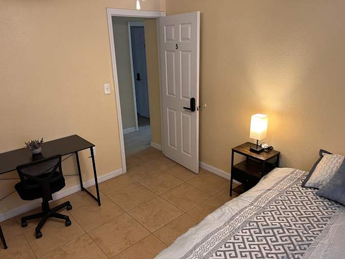 PadSplit's room
