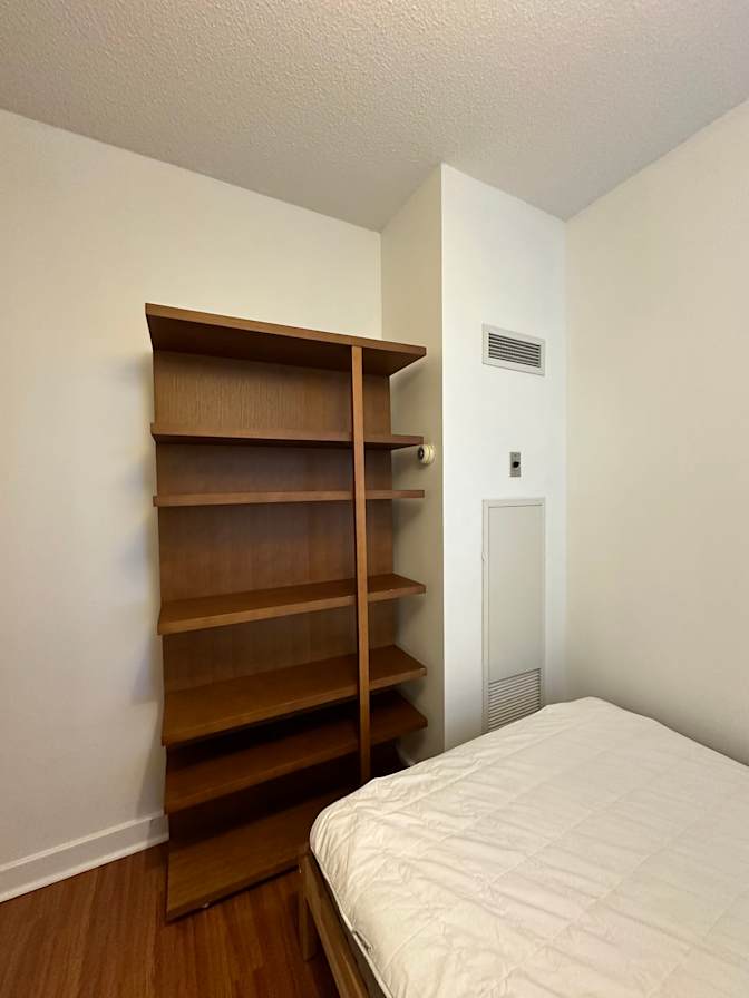Serena's room