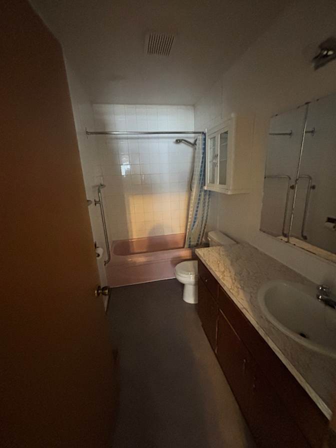 Simon's room