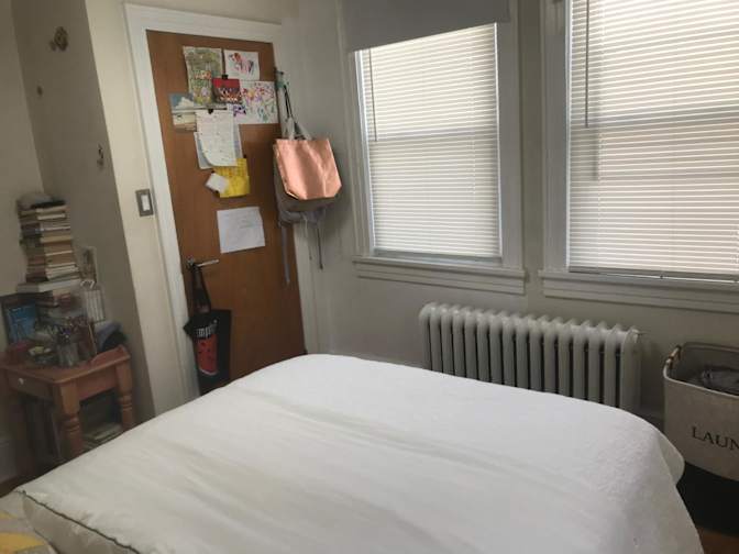 Yina's room