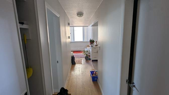 Reza's room