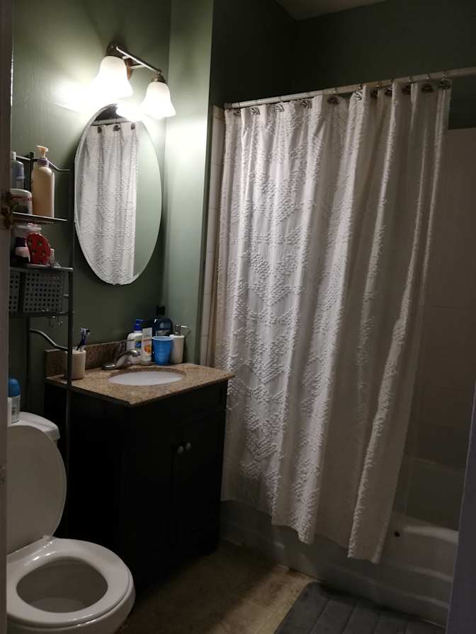 Yong's room