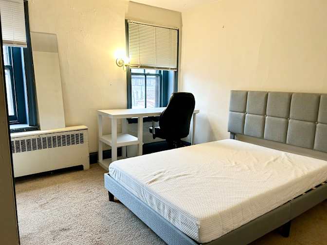 Vivian's room