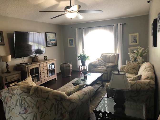 Anna Izabella U.'s room