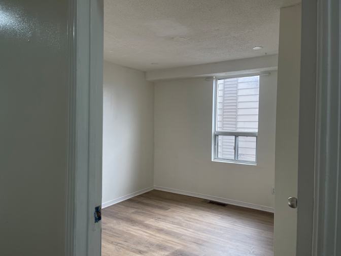 Tolobi Rental's room