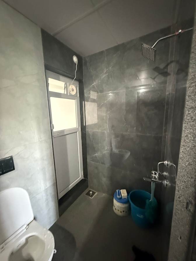 Dheeraj Khadapkar's room