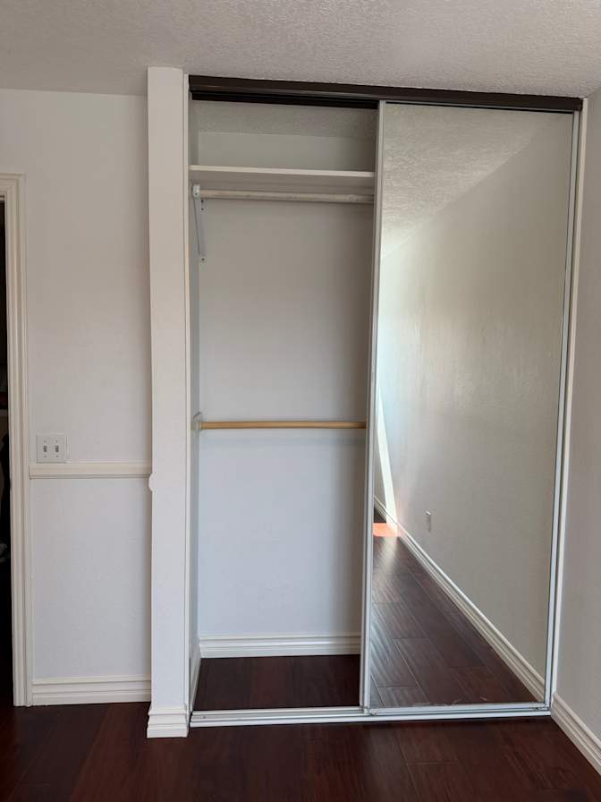 gloria's room
