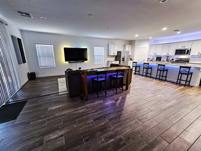 Desmond's room