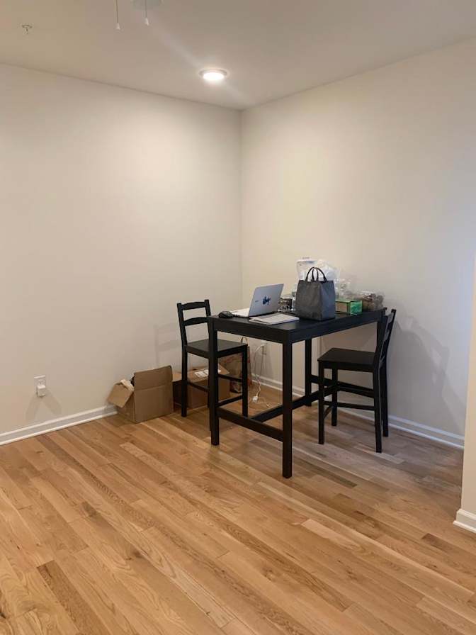 TOM's room
