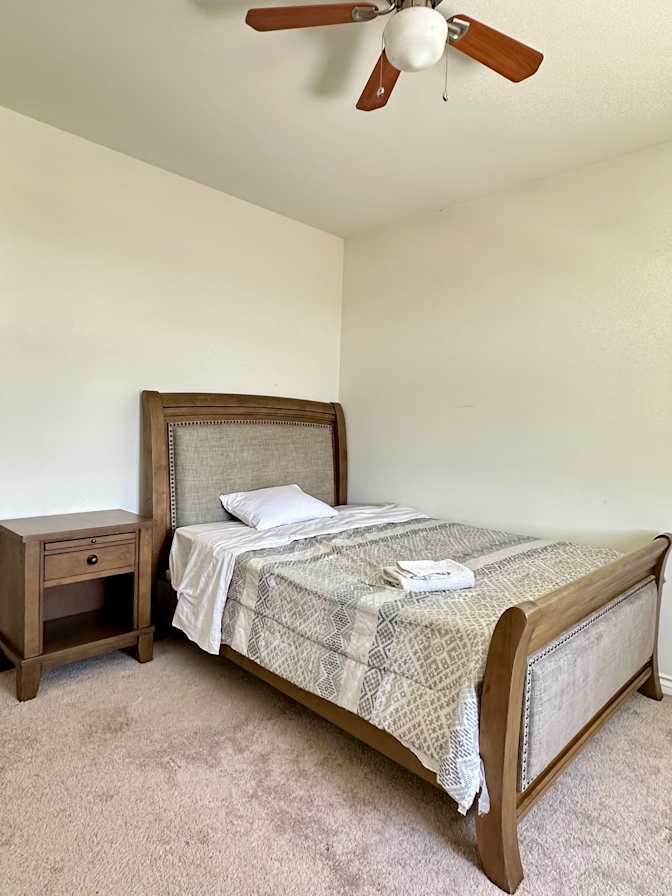 Lisa's room
