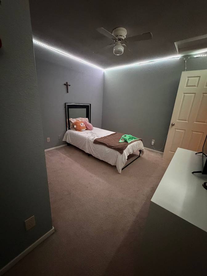 Gisselle's room