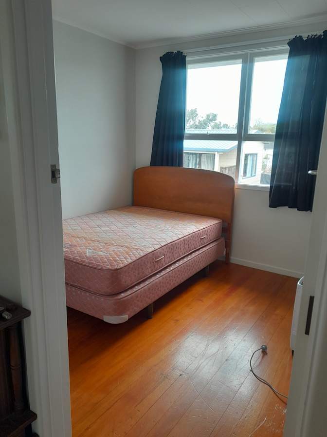 Kean's room