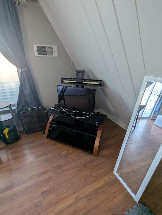 Randy's room