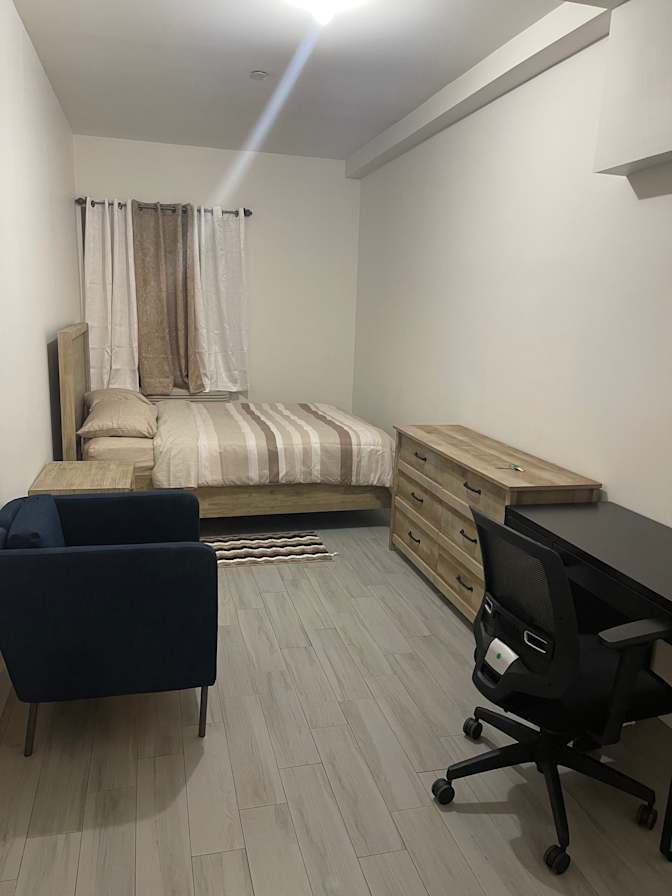 BROOKLYN APARTMENT SHARE LONG OR SHORT TERM's room