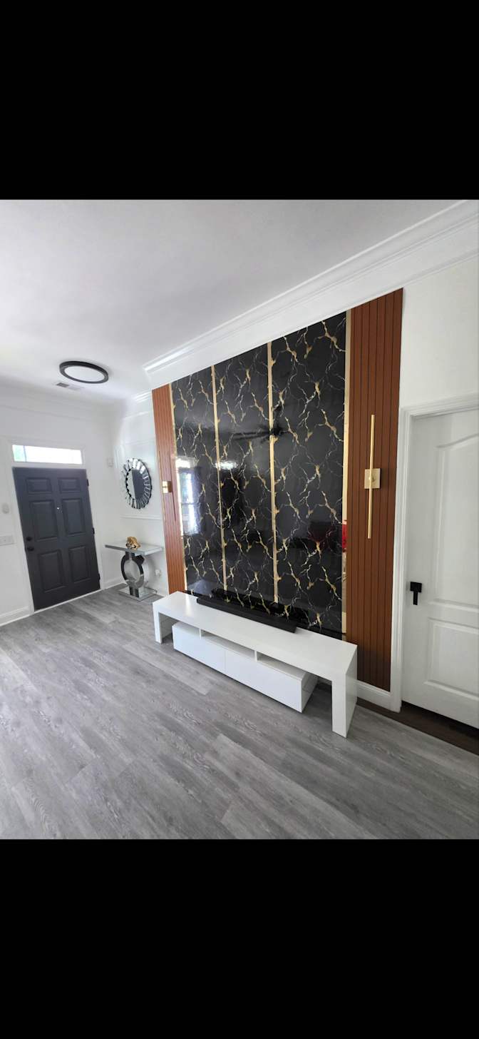 Francisco's room