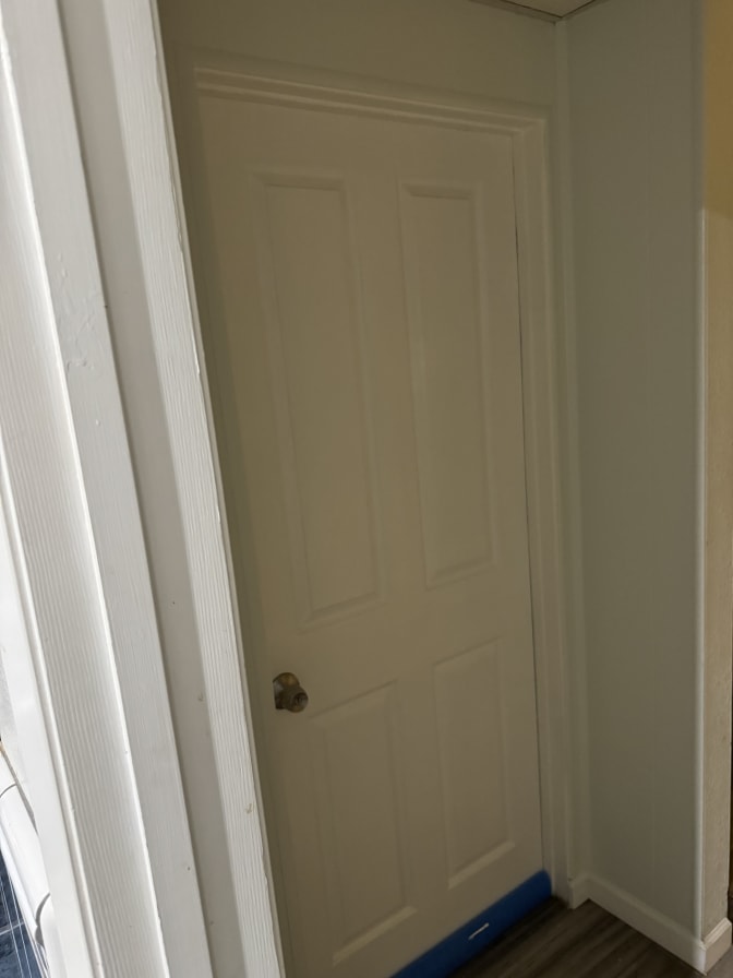 Benzo's room