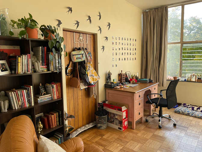 Salma Tanaka's room