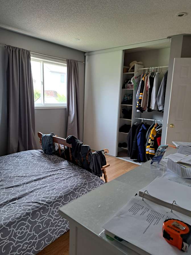 Loreta Jacklyn's room