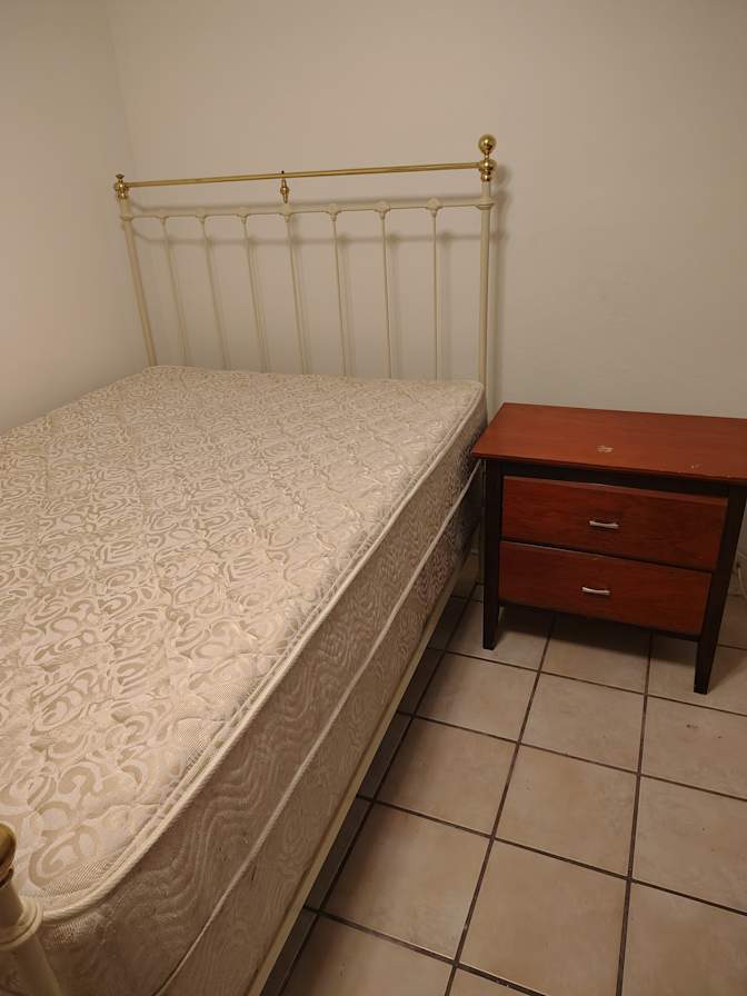 James Glen Thuener's room