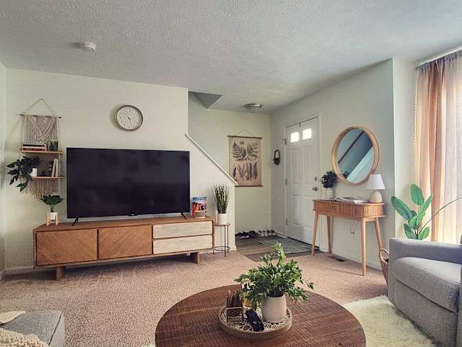 Nicole's room
