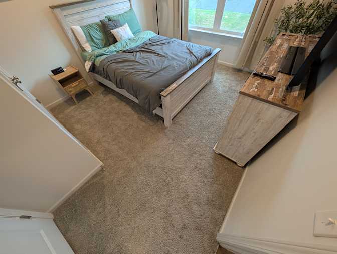 Alcove Rooms's room