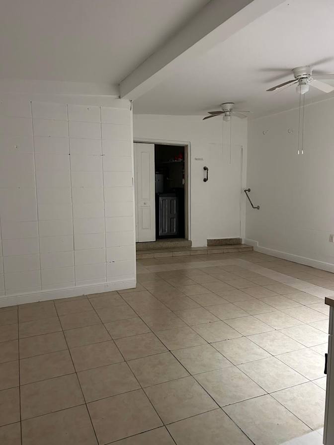 Reynaldo's room
