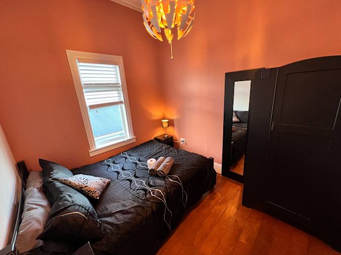 Remle Vose's room